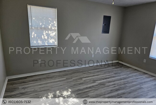 Building Photo - 2814 Smith Robinson St