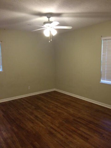 Building Photo - 5 Roslyn Cir