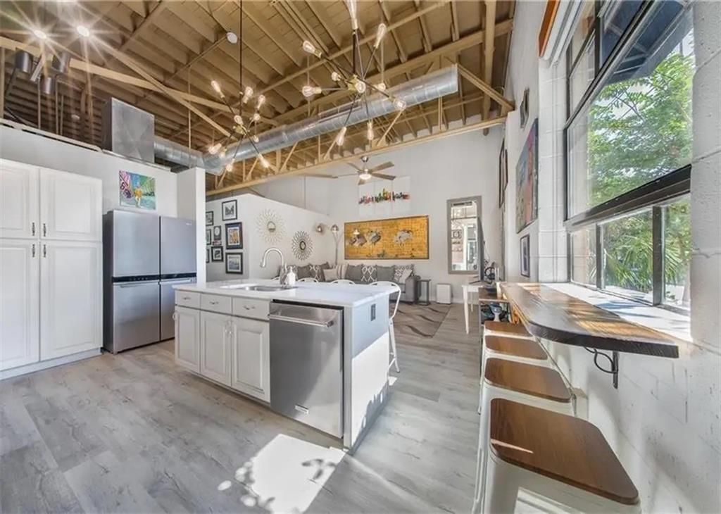 Building Photo - 308 St Louis St