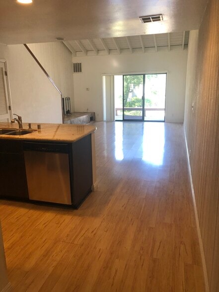 Building Photo - 31611 Via Conejo