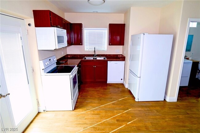 Building Photo - 5081 N Pioneer Way