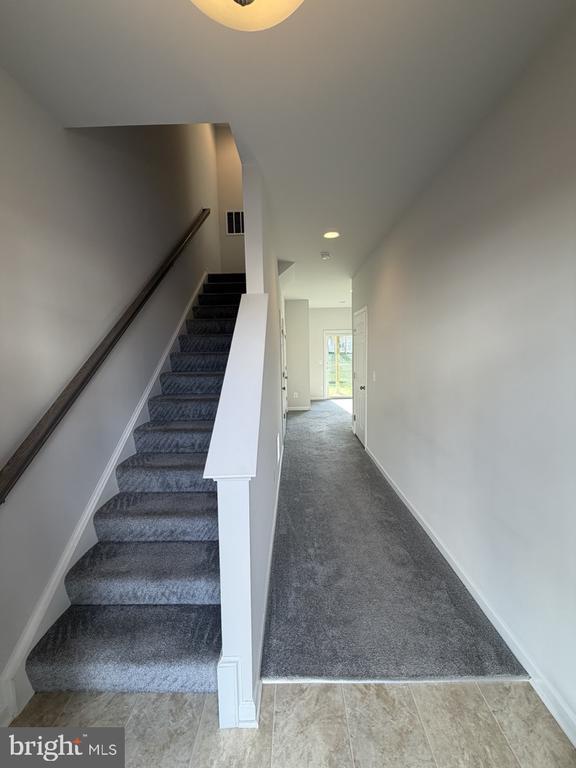 Building Photo - 146 Galaxy Pl