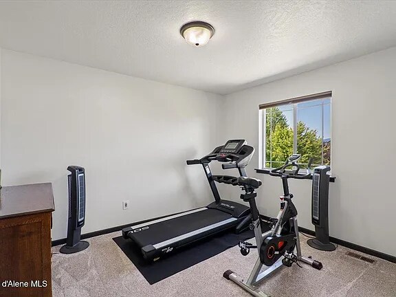 Building Photo - 1824 E Warbler Ln
