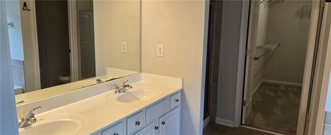 Building Photo - 3603 Stoneham Dr NW