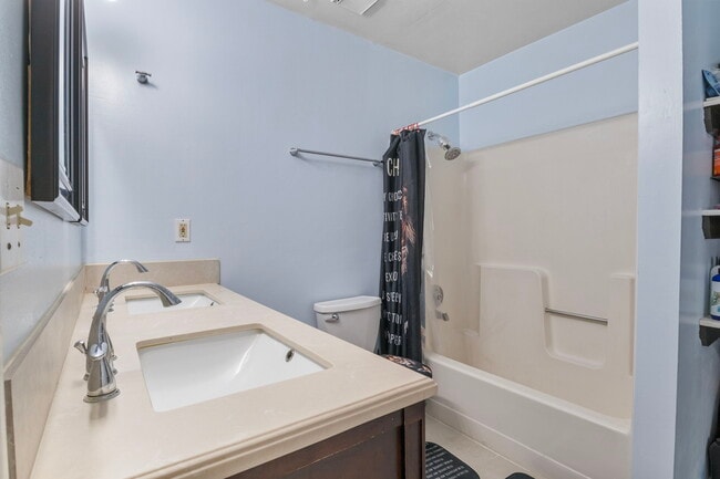 Building Photo - 4160 S Oak Meadows Dr