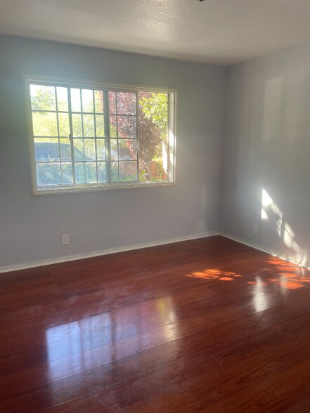 Building Photo - 11921 Bryant St