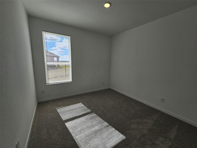 Building Photo - 3053 Avenida Sonoma Dr