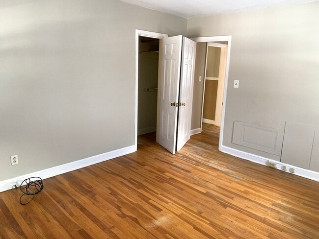 Building Photo - 275 Marcy St