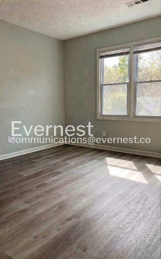 Building Photo - 1356 Mistletoe Ridge Pl NW