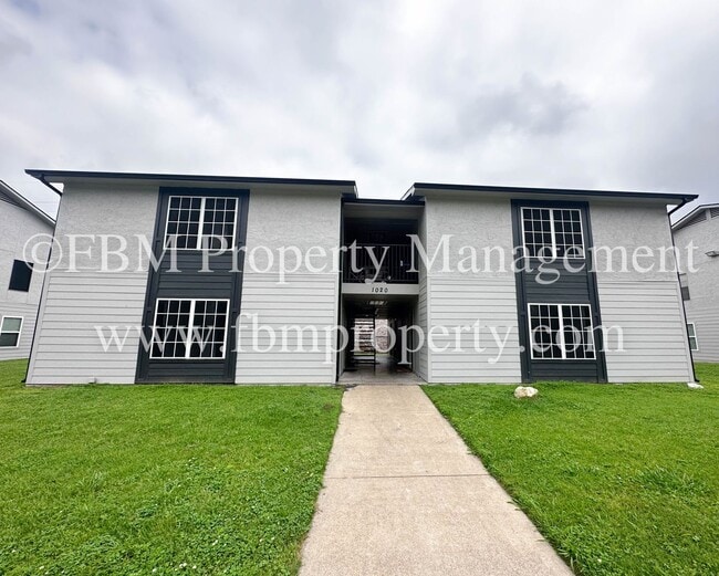Building Photo - Presley Place