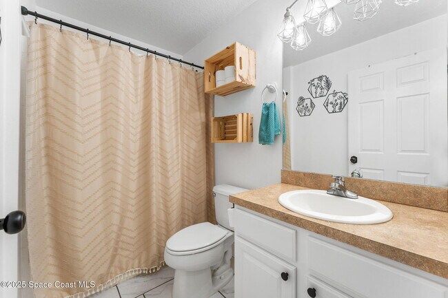 Building Photo - 301 Wishing Well Cir SW