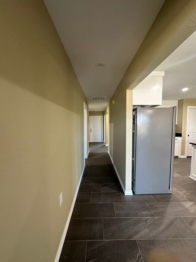 Building Photo - 1720 N 7th St