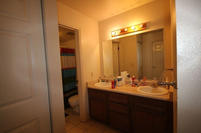 Building Photo - FOUR SPOTS available in Wellington 1 for Fall 2026