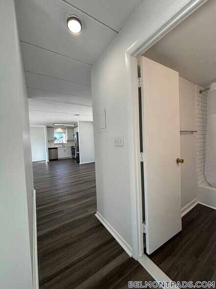 Building Photo - 53 Hill Rd