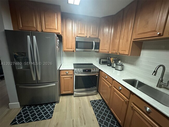 Building Photo - 2058 SE Wild Meadow Cir