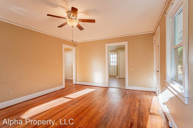 Building Photo - 3 br, 1 bath House - 110 Deoyley Ave