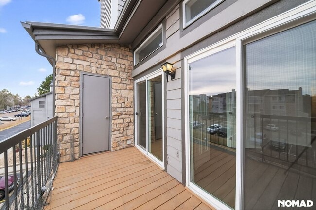 Building Photo - 2575 S Syracuse Way