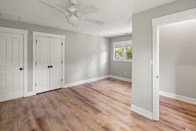 Building Photo - Beautiful Beaverdam Home