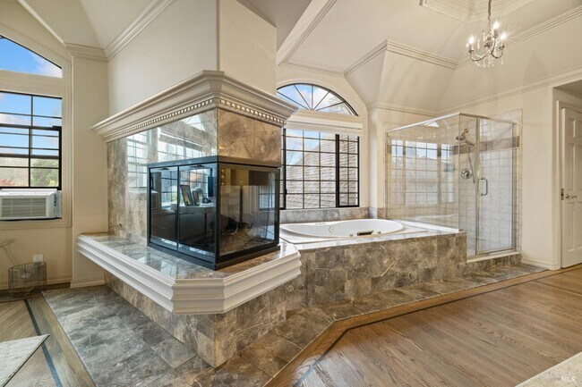 Building Photo - 470 Eastin Dr