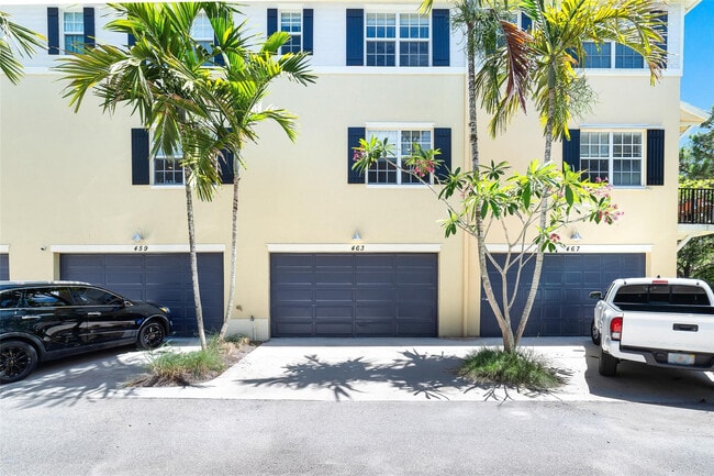 Building Photo - 463 School House Rd