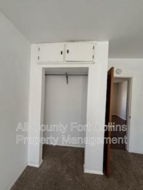 Building Photo - 403 E 3rd St
