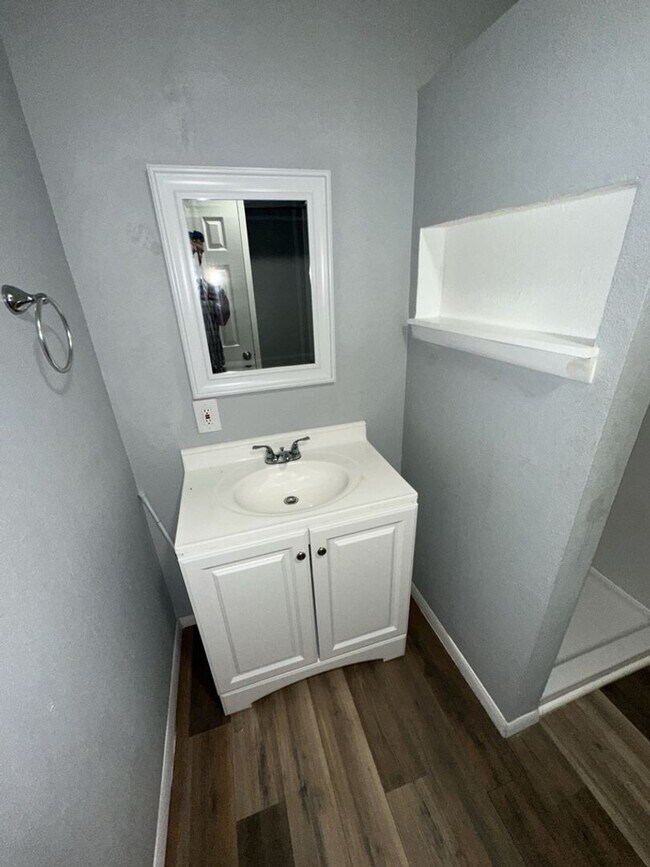 Building Photo - NEW IN MANAGEMENT - AVAILABLE NOW! $100 OFF MOVE IN SPECIAL