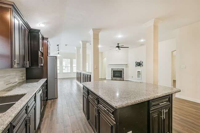 Building Photo - 13731 Cypresswood Crossing Blvd