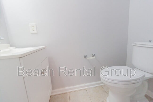 Building Photo - 211 Connemara Dr