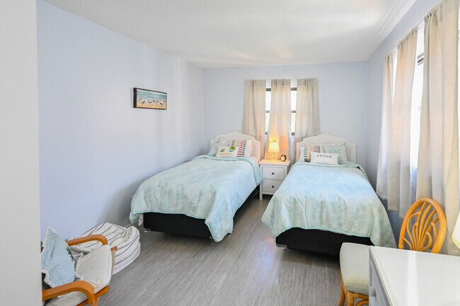 Building Photo - 301 Markley Ct