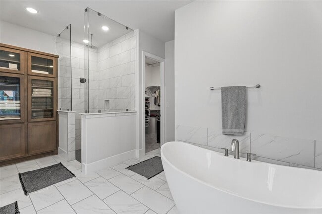 Building Photo - 28 Clearview Terrace Pl