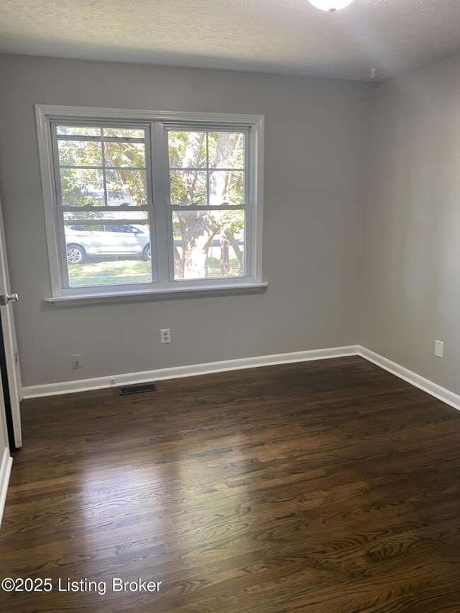 Building Photo - 3603 Cedarwood Way