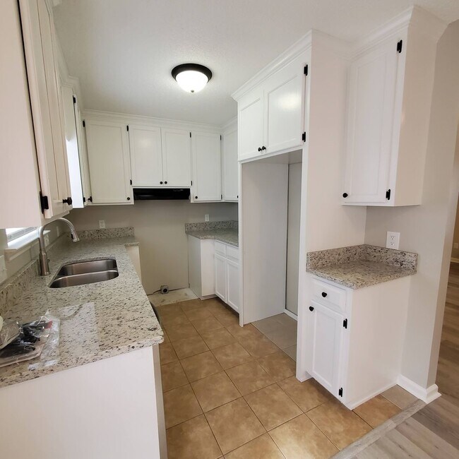 Building Photo - Southern Comfort Oasis: 3BR/2BA Rental Home in Valdosta, GA