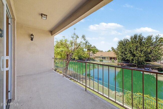Building Photo - 5812 W Del Lago Cir