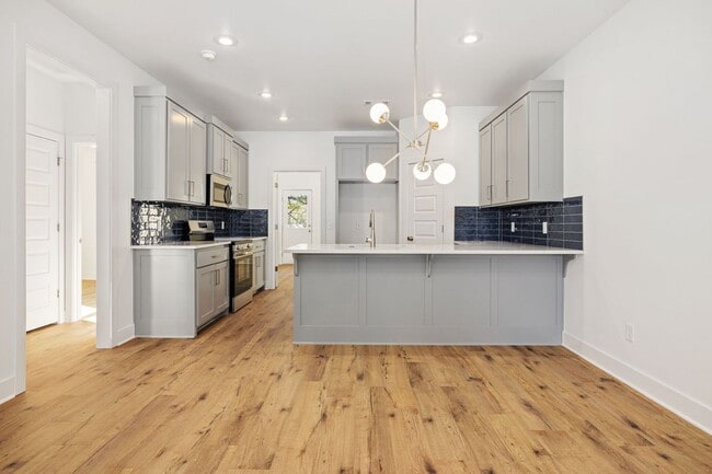 Building Photo - Brand New Duplex in Fayetteville!