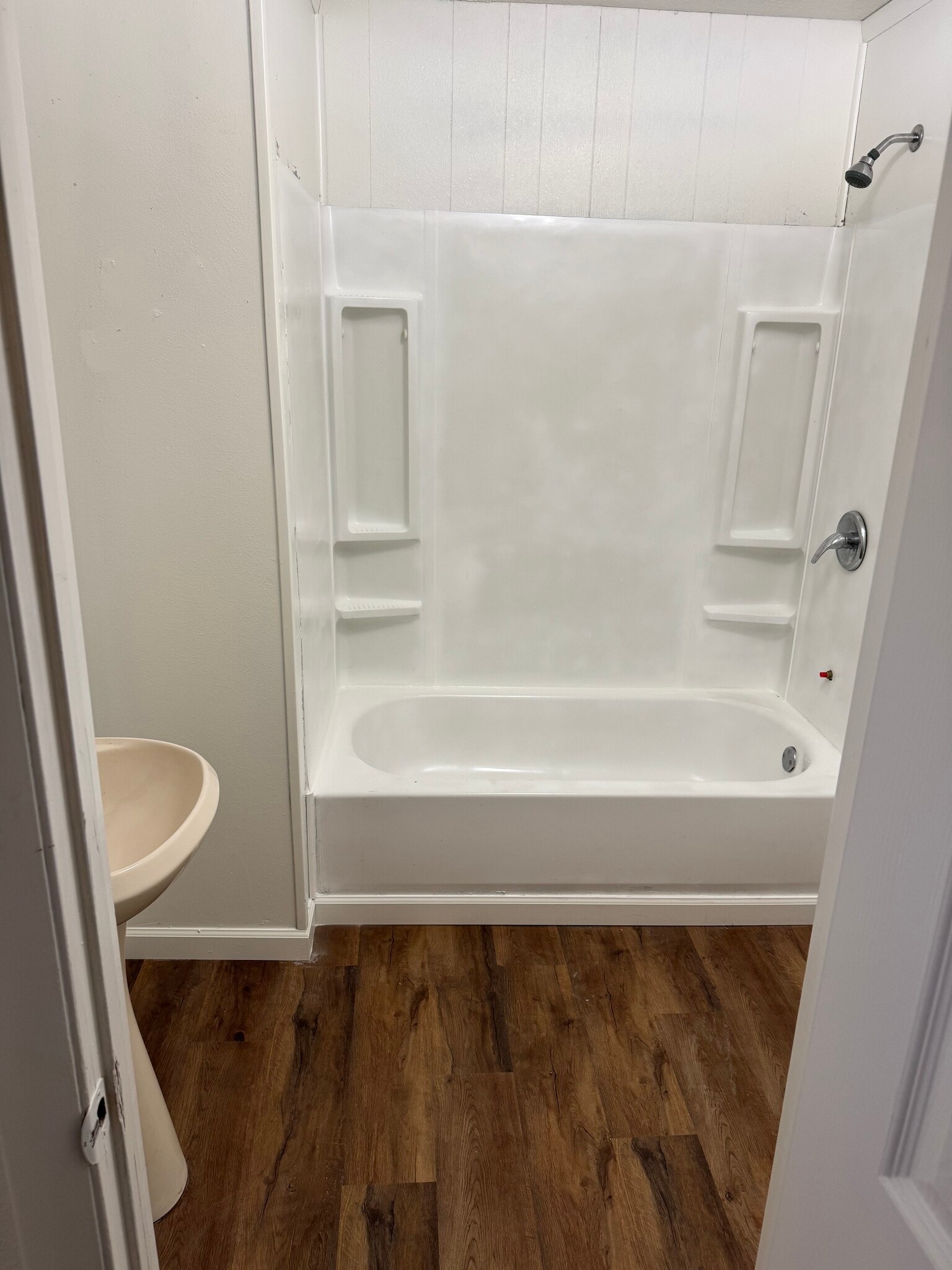 Building Photo - 517 3rd St