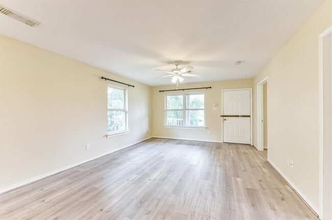 Building Photo - 3426 Angel Ln