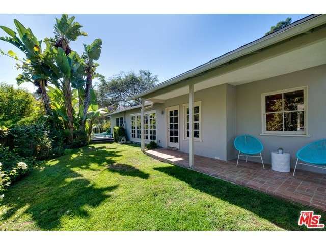 Building Photo - 8618 Appian Way