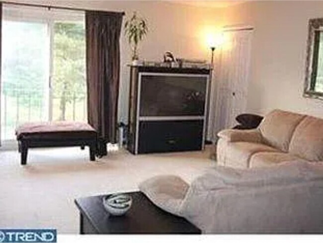 Building Photo - 204 Winding Way