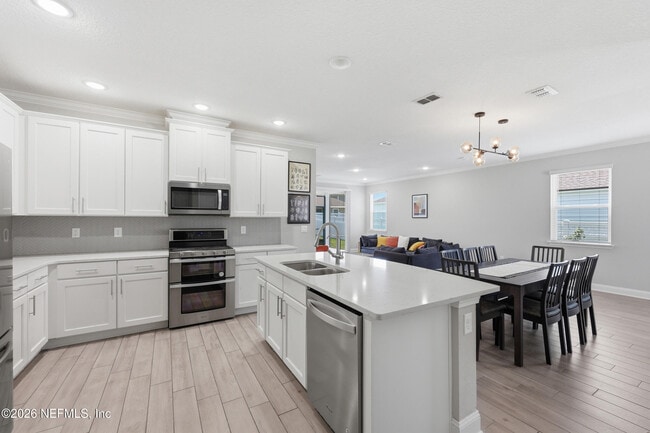 Building Photo - 172 Creekmore Dr