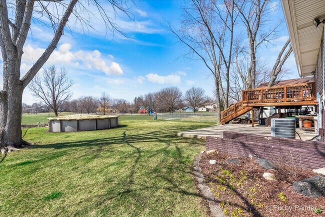 Building Photo - 930 Cornell Ln