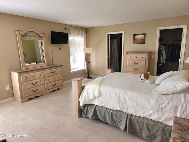 Building Photo - 260 Bayberry Lakes Blvd