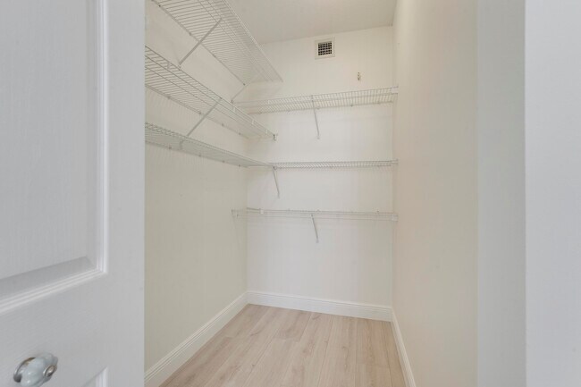 Building Photo - 155 Galicia Way