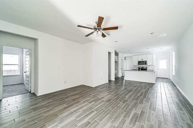 Building Photo - 5626 Tabula Rasa Dr