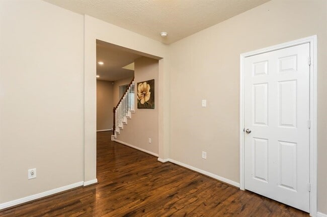 Building Photo - 16303 Copperwood Run Wy