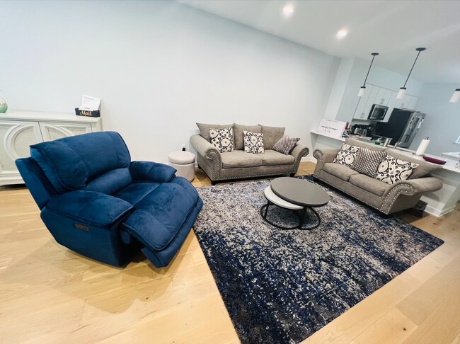 Building Photo - 1019 Spring Rd NW