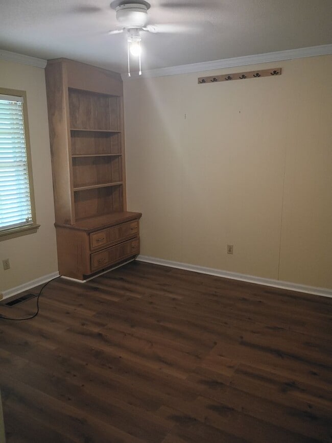 Building Photo - 4437 Old Hickory Ln