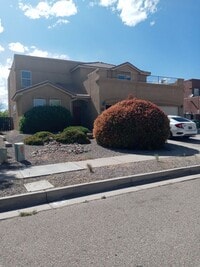 Building Photo - Easy Commute to Los Alamos or Santa Fe