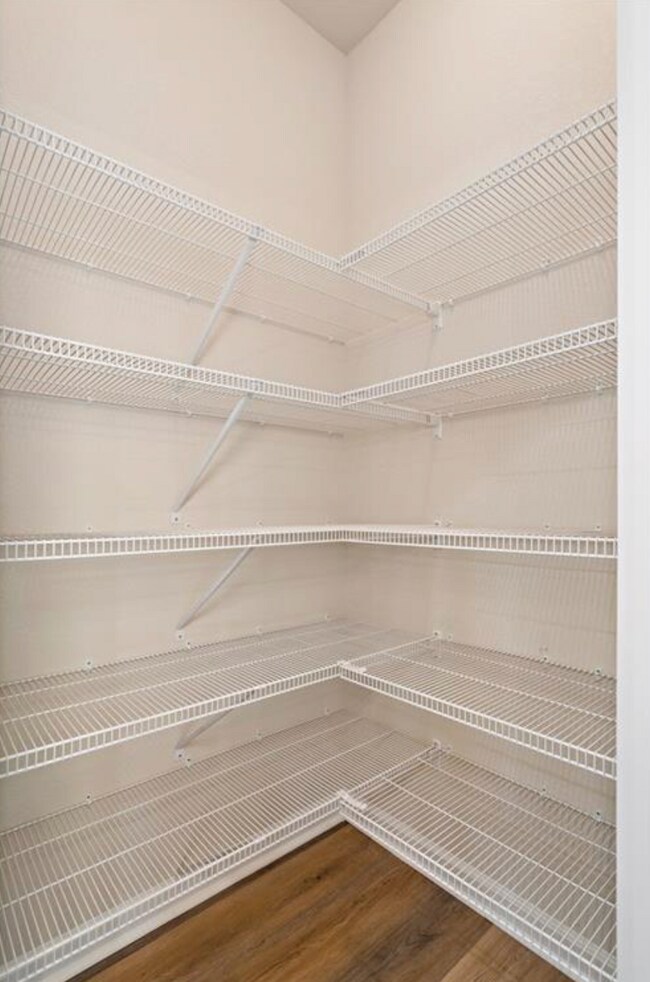 Building Photo - 1001 Hillpoint Rd