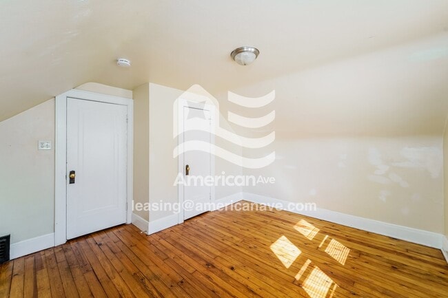 Building Photo - 4668 N 41st St