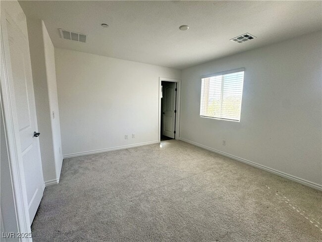 Building Photo - 356 Rosefinch St